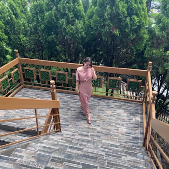 Meet your Posher, Trân - Picture 1 of 1